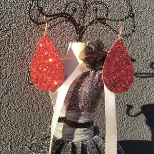 Atelier Sona Jewelry - New Sparkly Tear Drop Earrings Atelier Sona Jewelry - New Sparkly Tear Drop Earrings